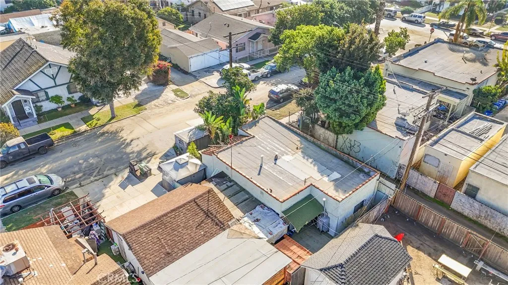 5211 Halldale, Los Angeles, California 90062 home-pic-12