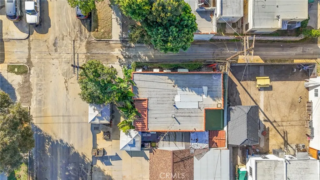 5211 Halldale, Los Angeles, California 90062 home-pic-11