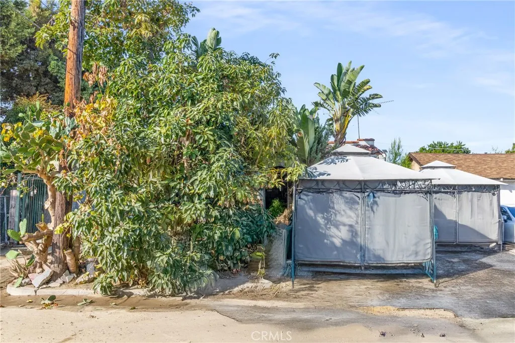 5211 Halldale, Los Angeles, California 90062 home-pic-6