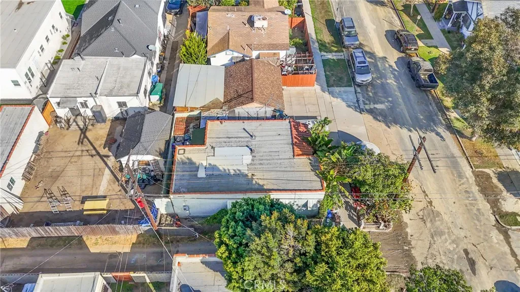 5211 Halldale, Los Angeles, California 90062 home-pic-16