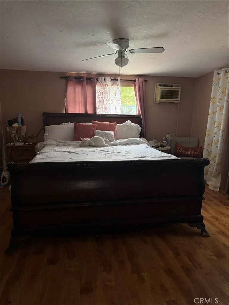 10900 Goss, Sun Valley, California 91352 home-pic-22