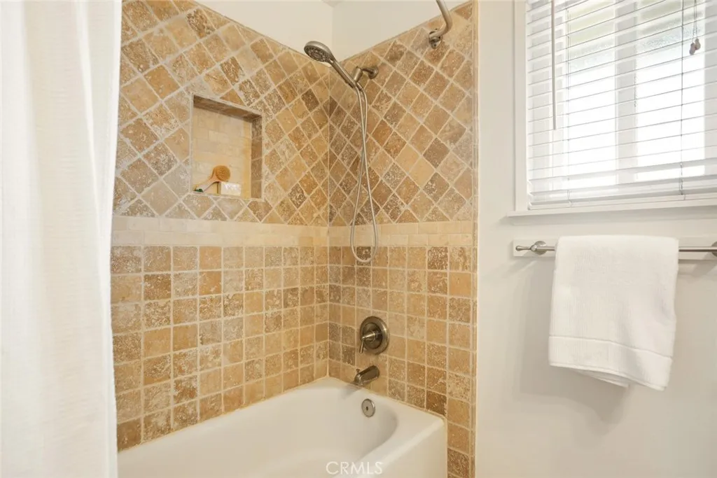 3636 S Main Street D, Santa Ana, California 92707 home-pic-7