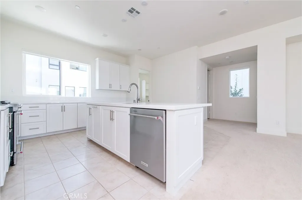 16321 Veterans Way, Irvine, California 92780 home-pic-11