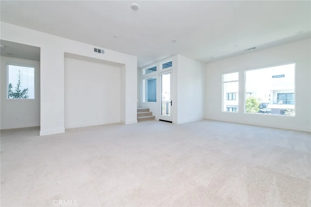 16321 Veterans Way, Irvine, California 92780 home-pic-9