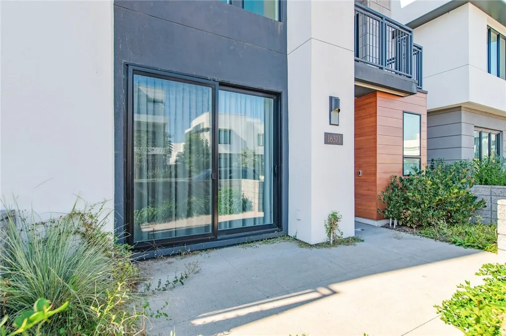 16321 Veterans Way, Irvine, California 92780 home-pic-1