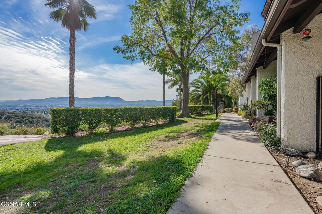 7904 Via Magdalena, Burbank, California 91504 home-pic-34