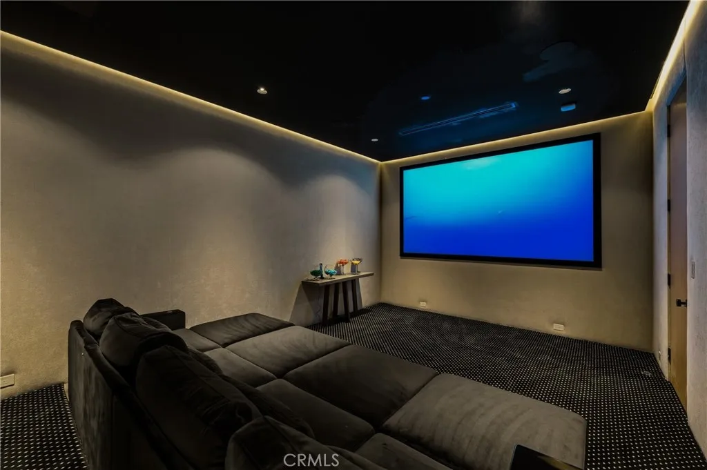 22924 Erwin Street, Woodland Hills, California 91367 home-pic-23