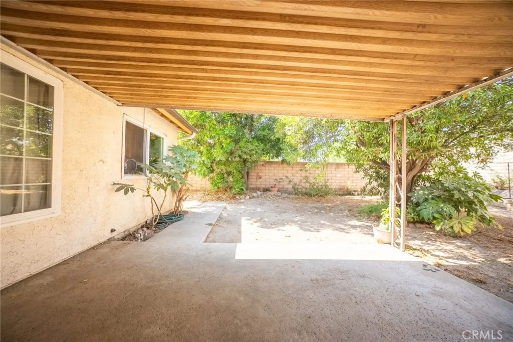 2433 Medina Avenue, Simi Valley, California 93063 home-pic-23