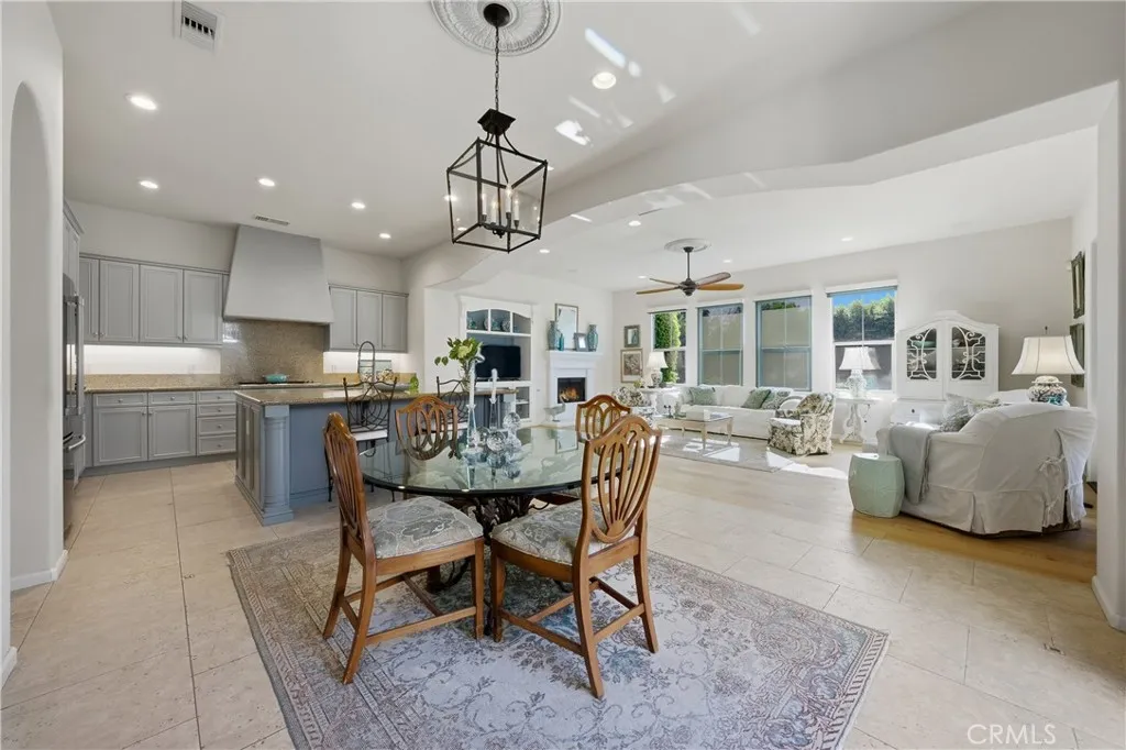81805 Contento, La Quinta, California 92253 home-pic-13