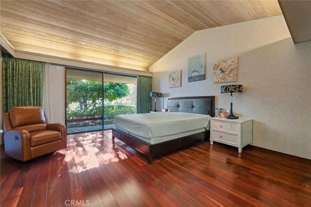 1458 Hillcrest, Pasadena, California 91106 home-pic-20