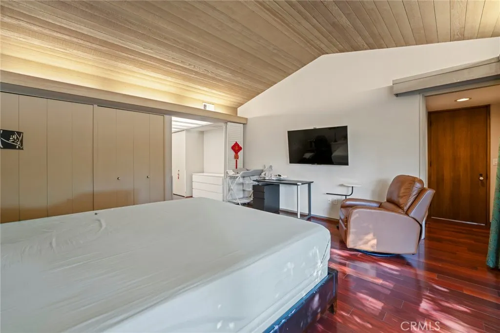 1458 Hillcrest, Pasadena, California 91106 home-pic-21