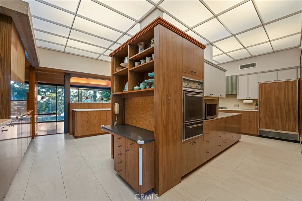 1458 Hillcrest, Pasadena, California 91106 home-pic-25