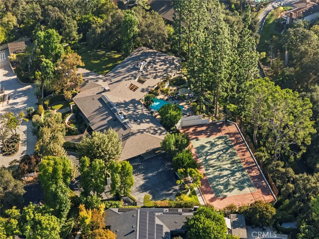1458 Hillcrest, Pasadena, California 91106 home-pic-72