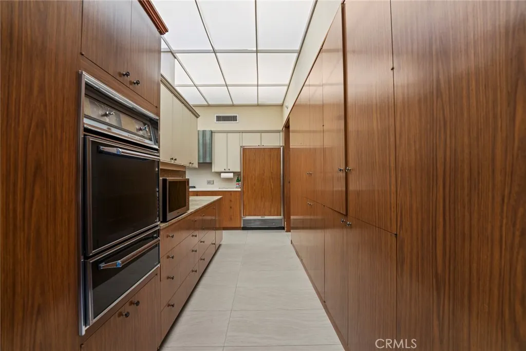 1458 Hillcrest, Pasadena, California 91106 home-pic-26