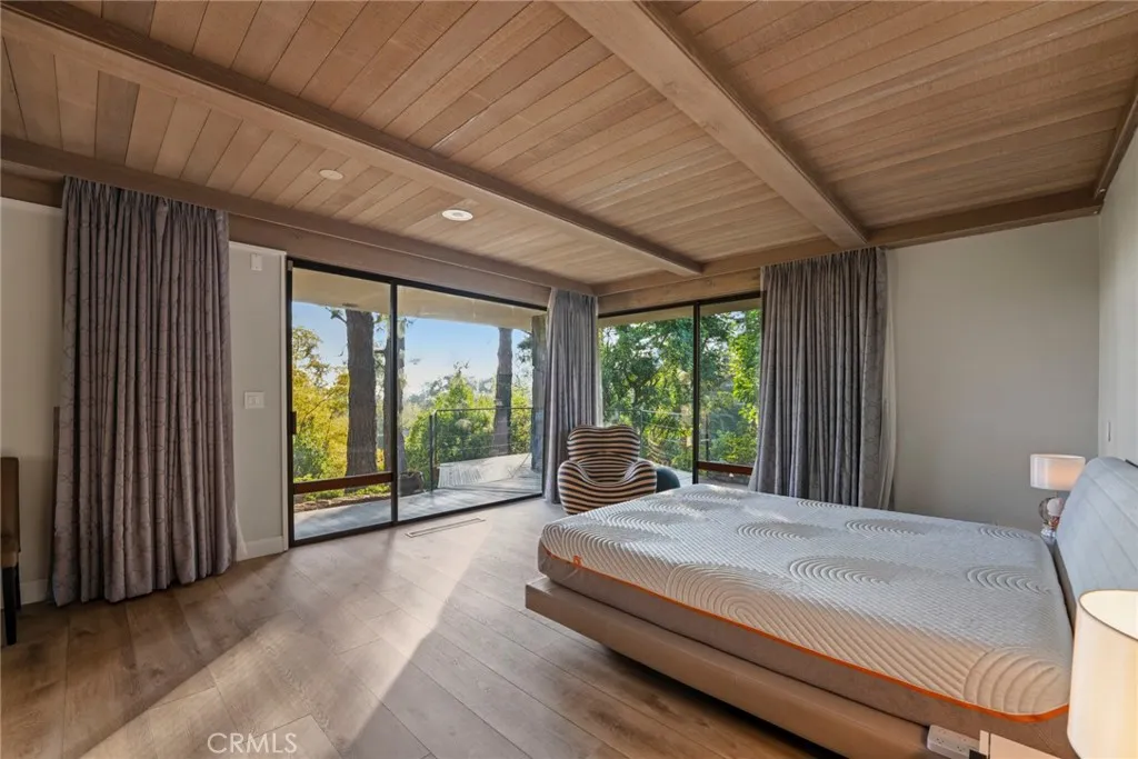 1458 Hillcrest, Pasadena, California 91106 home-pic-62
