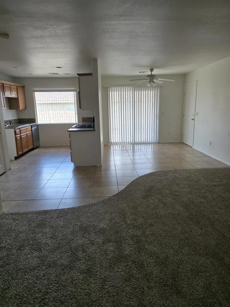 13902 El Cajon Drive, Desert Hot Springs, California 92240 home-pic-4