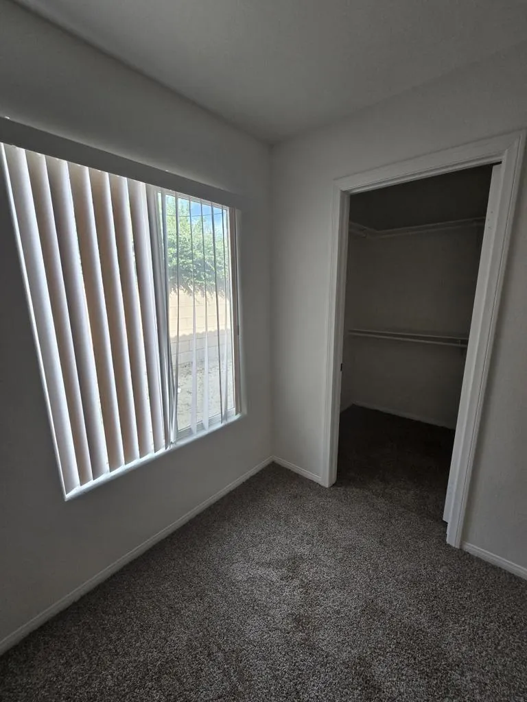 13902 El Cajon Drive, Desert Hot Springs, California 92240 home-pic-12