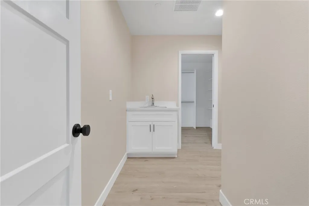 10647 Central Road, Apple Valley, California 92308 home-pic-10