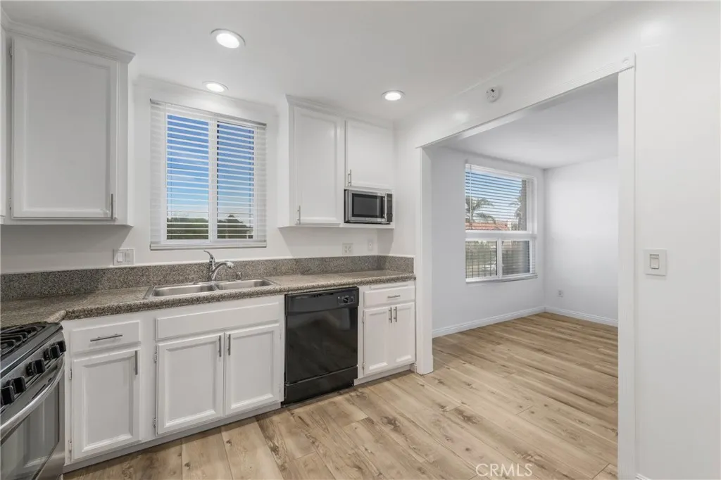 506 Palm Avenue, Coronado, California 92118 home-pic-6