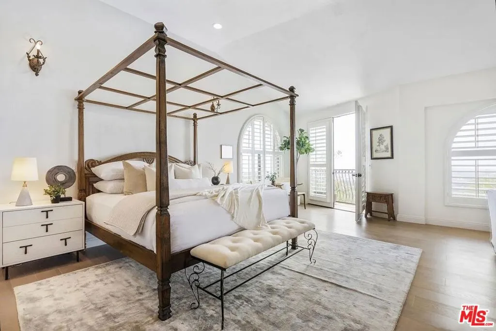 6383 Quebec Drive, Los Angeles, California 90068 home-pic-14