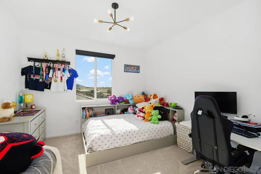 30407 Freeman Drive, Menifee, California 92584 home-pic-21