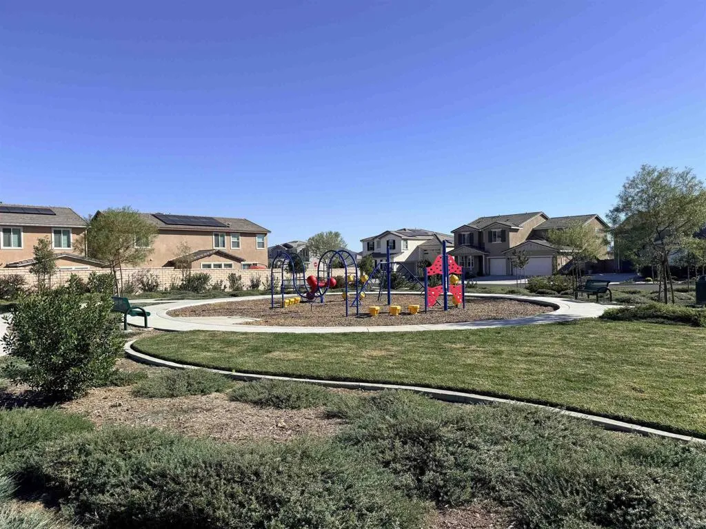 30407 Freeman Drive, Menifee, California 92584 home-pic-38