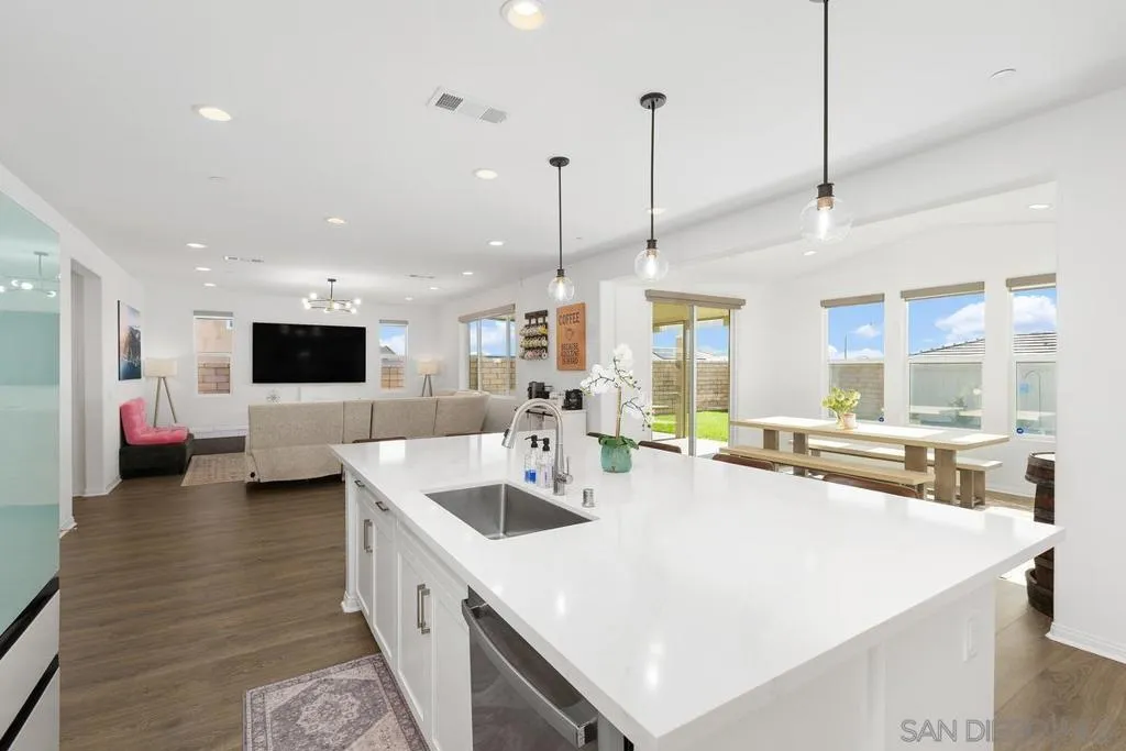 30407 Freeman Drive, Menifee, California 92584 home-pic-12