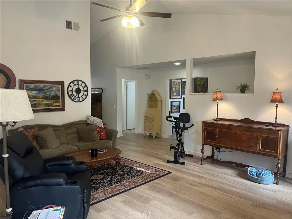 637 Torrey Pines Rd., Banning, California 92220 home-pic-8