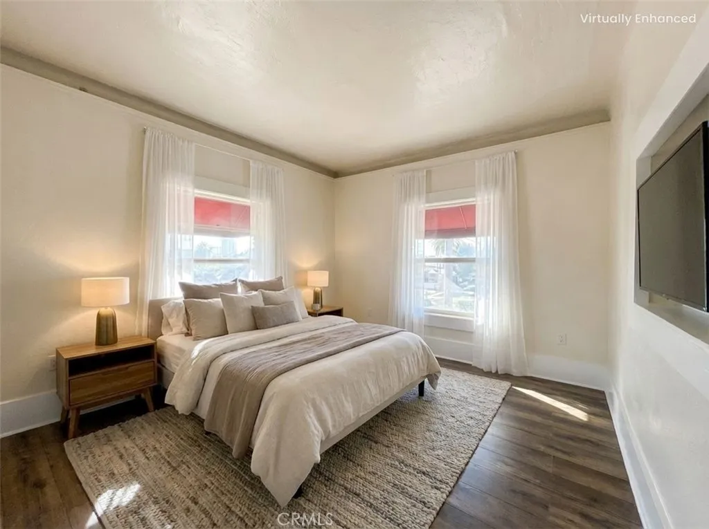800 Pacific Avenue 300, Long Beach, California 90813 home-pic-2