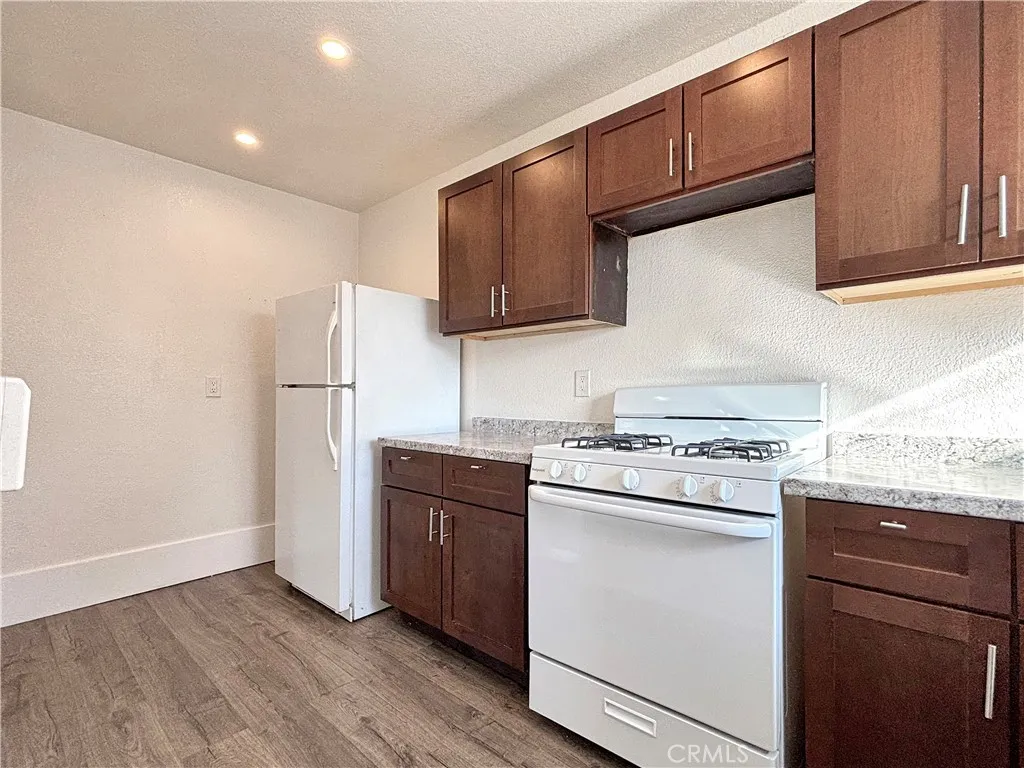 800 Pacific Avenue 300, Long Beach, California 90813 home-pic-18