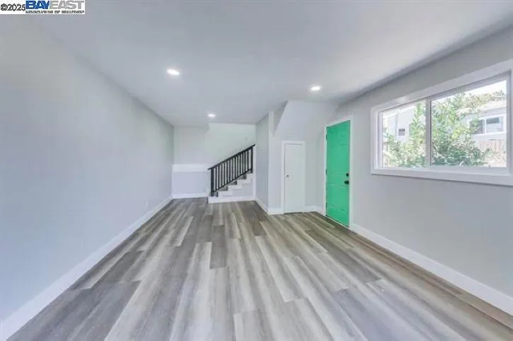2131 Pomona Ave, Martinez, California 94553 home-pic-11