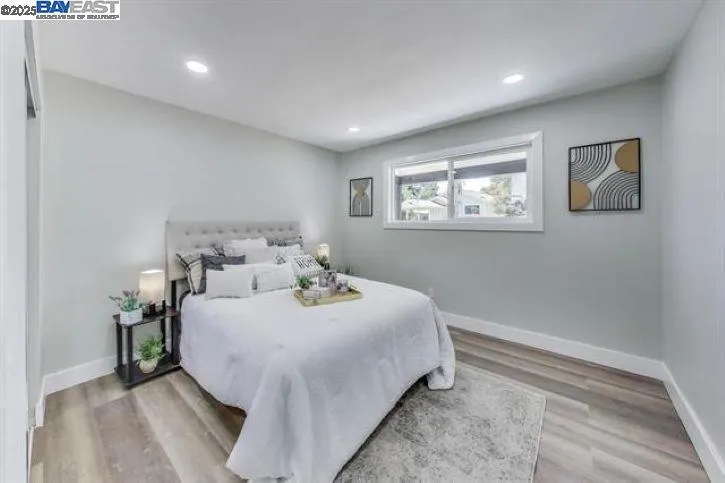 2131 Pomona Ave, Martinez, California 94553 home-pic-14