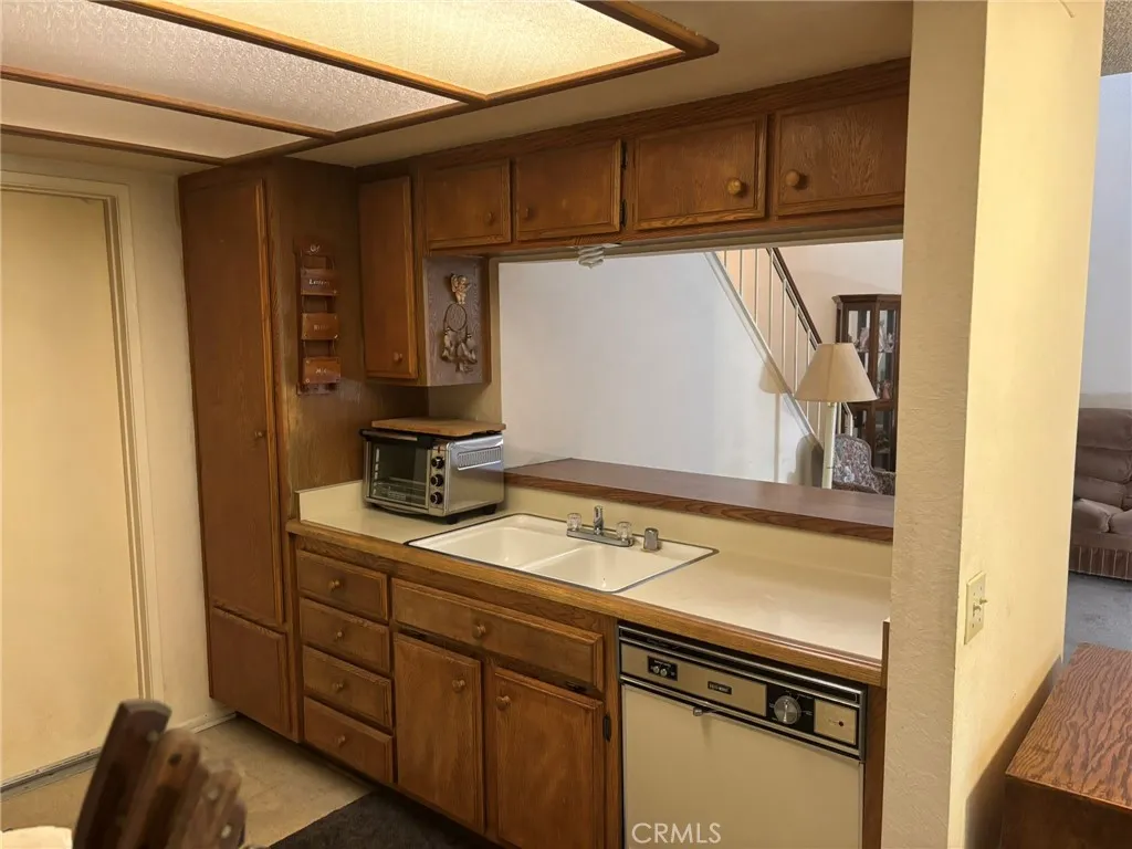 15809 Fallen Leaf, La Puente, California 91744 home-pic-8