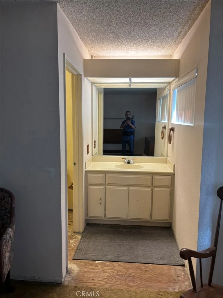 15809 Fallen Leaf, La Puente, California 91744 home-pic-22