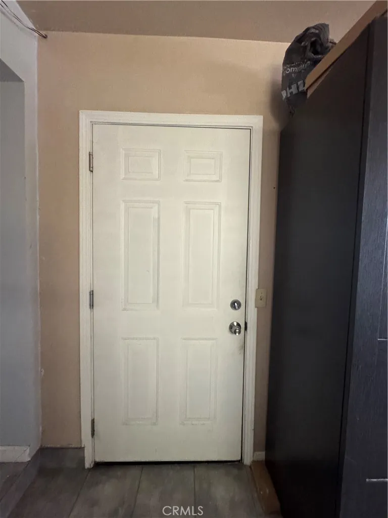 3072 Lynwood, Highland, California 92346 home-pic-38