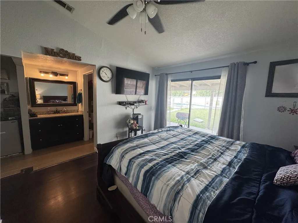 3072 Lynwood, Highland, California 92346 home-pic-26