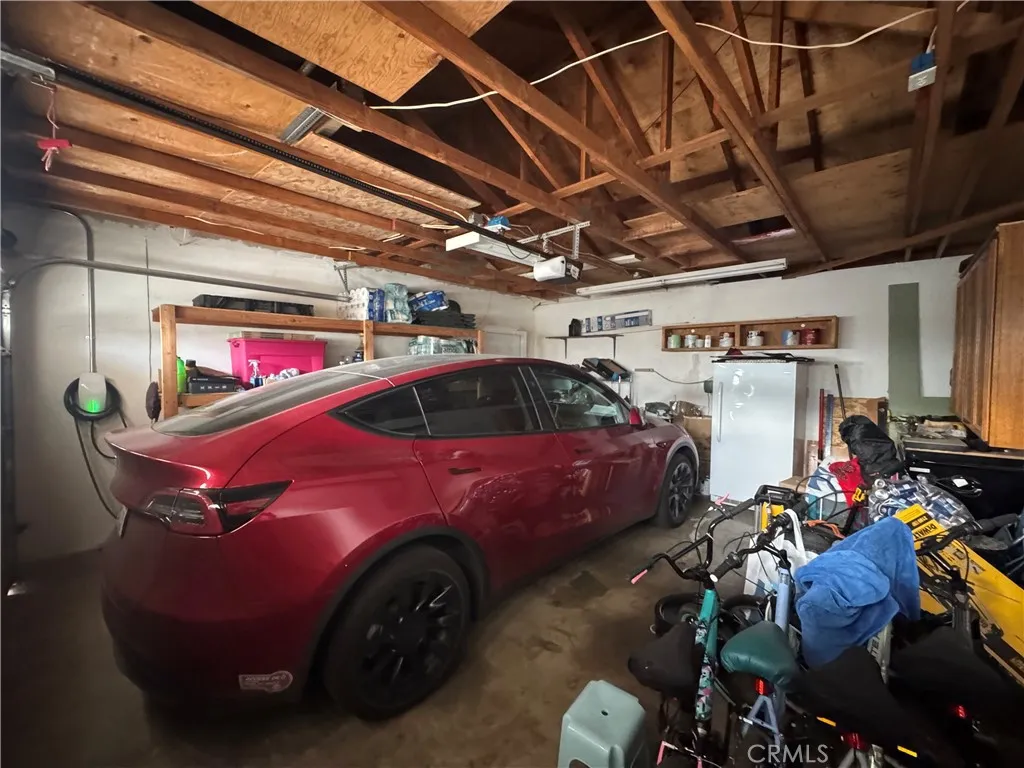 3072 Lynwood, Highland, California 92346 home-pic-40