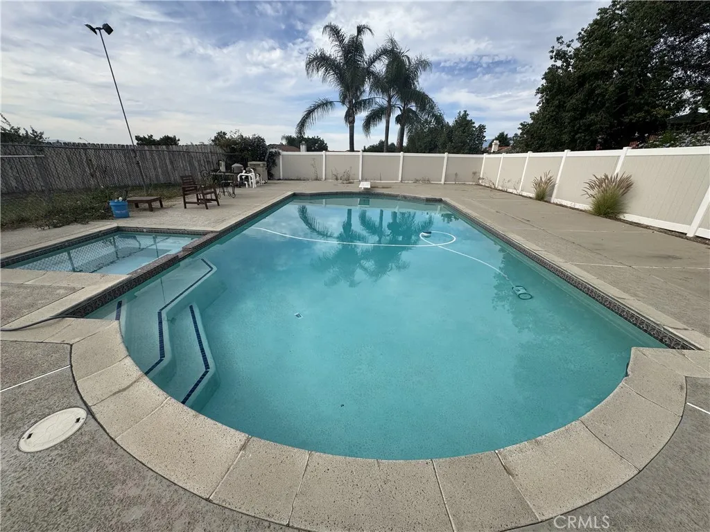 3072 Lynwood, Highland, California 92346 home-pic-57
