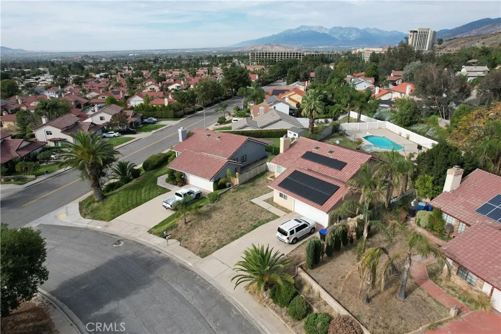 3072 Lynwood, Highland, California 92346 home-pic-59