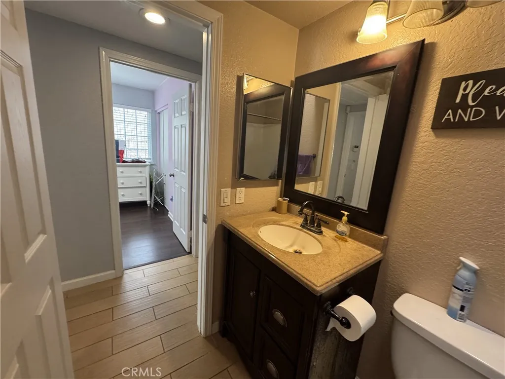 3072 Lynwood, Highland, California 92346 home-pic-47