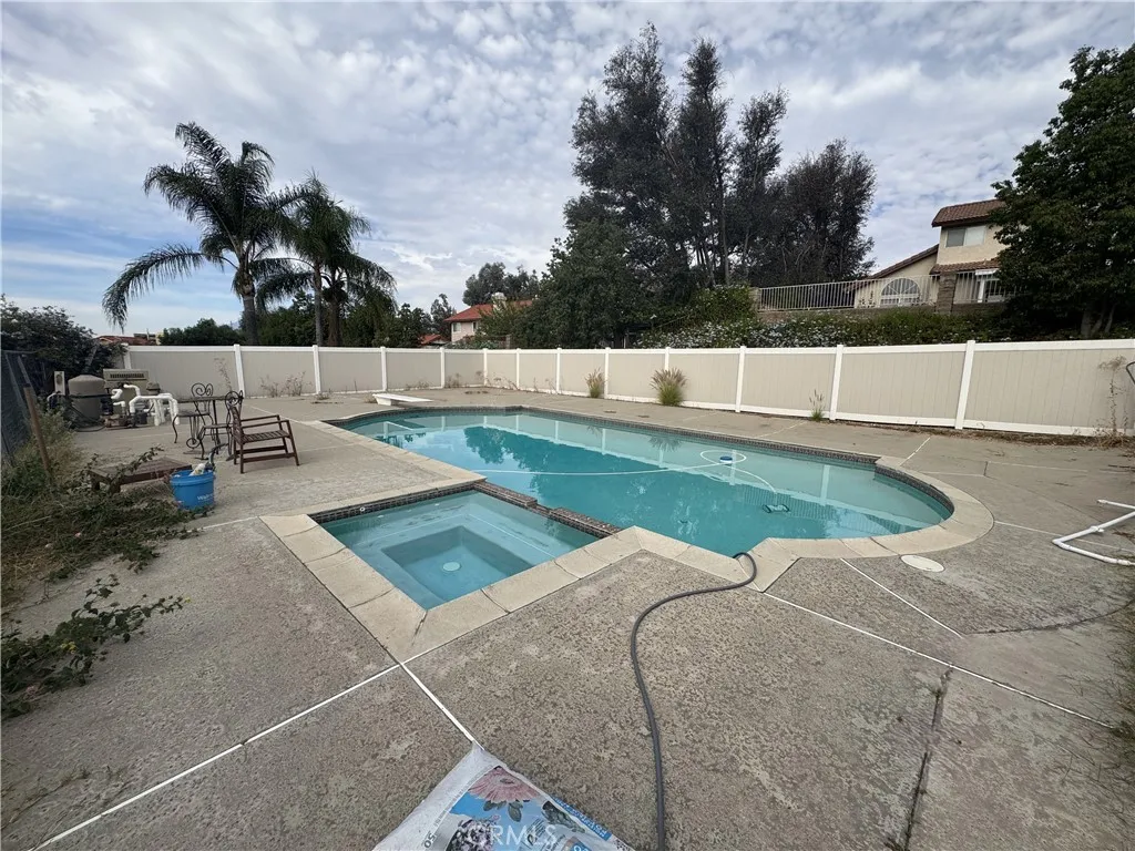 3072 Lynwood, Highland, California 92346 home-pic-56