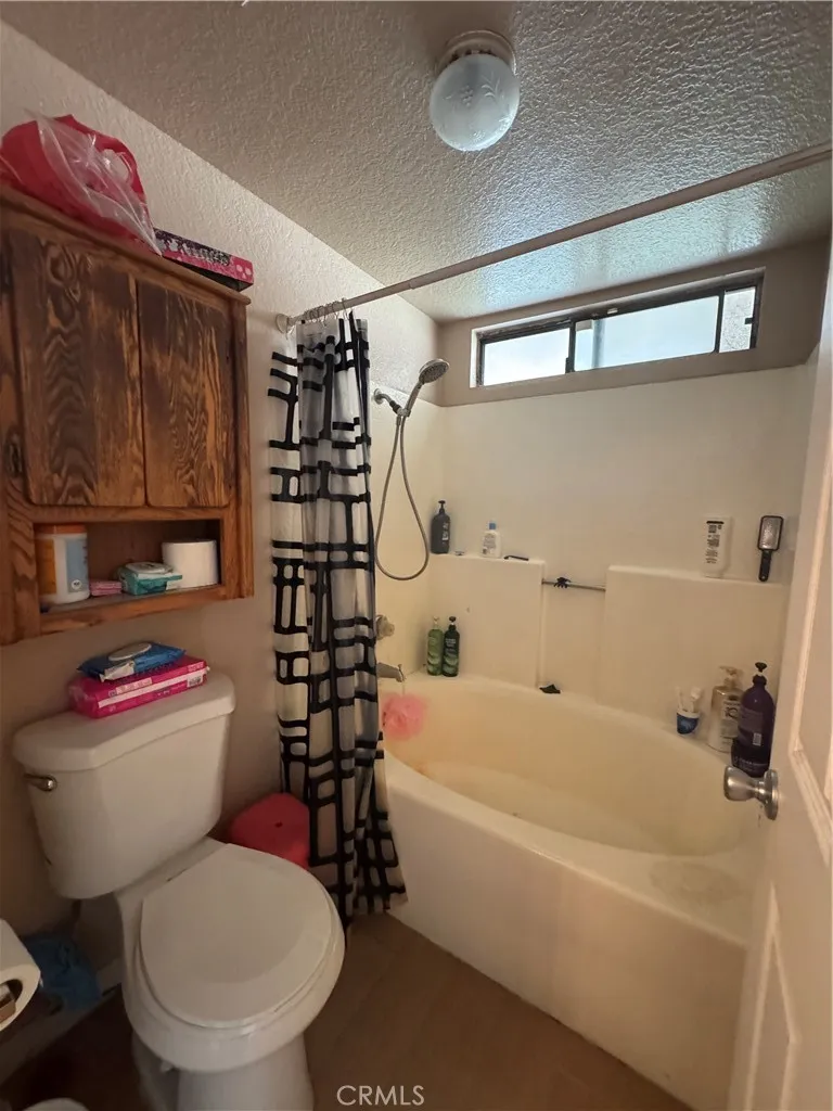 3072 Lynwood, Highland, California 92346 home-pic-24