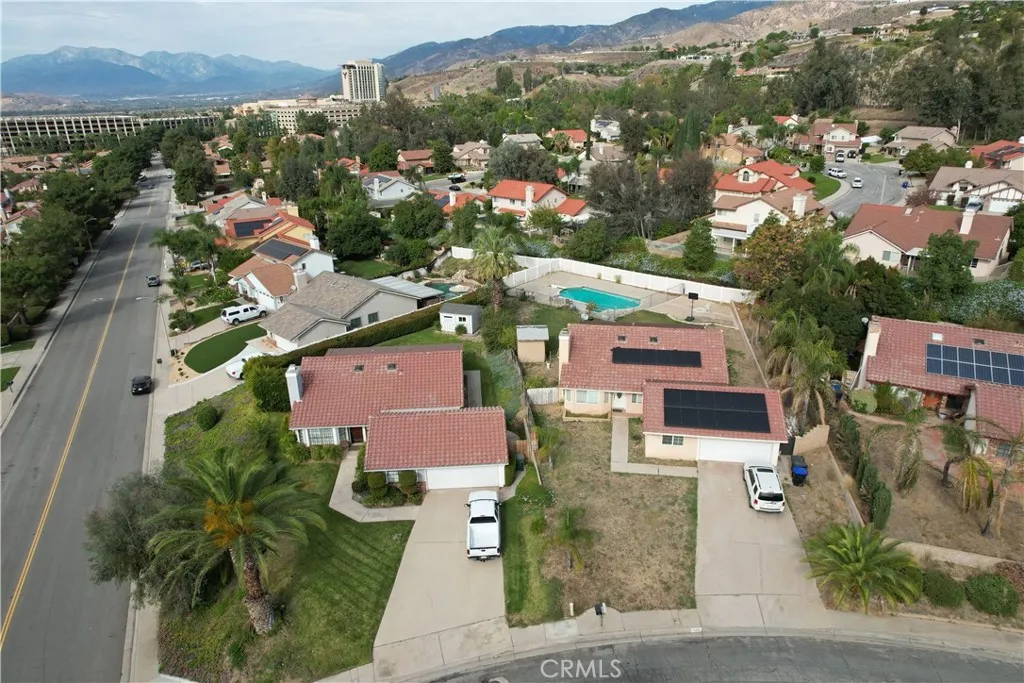 3072 Lynwood, Highland, California 92346 home-pic-61