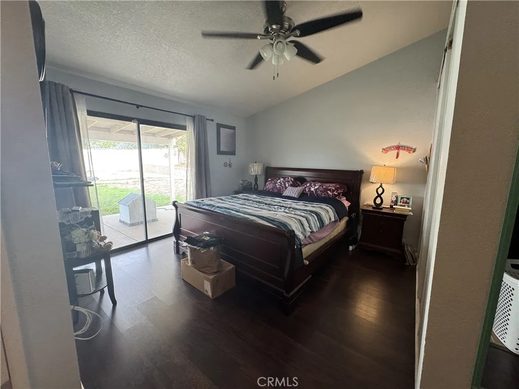 3072 Lynwood, Highland, California 92346 home-pic-21