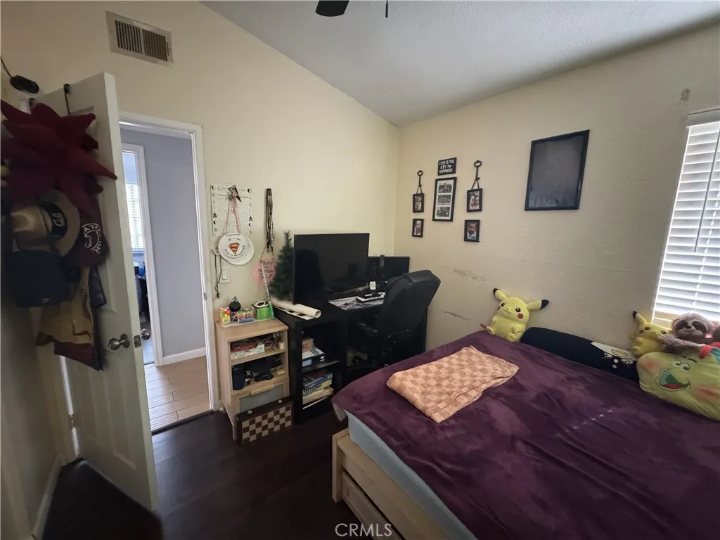 3072 Lynwood, Highland, California 92346 home-pic-44