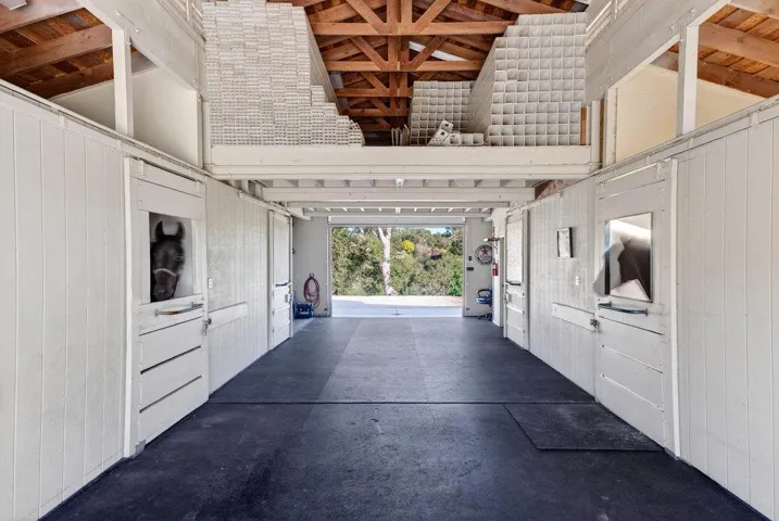 3485 Stable Lane, Santa Cruz, California 95065