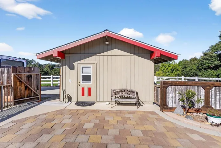 3485 Stable Lane, Santa Cruz, California 95065