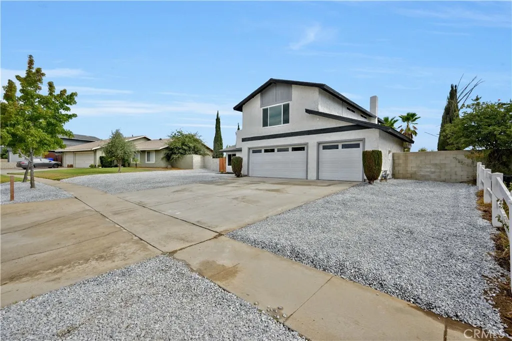 847 N Idyllwild, Rialto, California 92376 home-pic-1