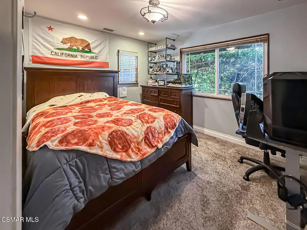 166 Whitworth Street, Thousand Oaks, California 91360 home-pic-15