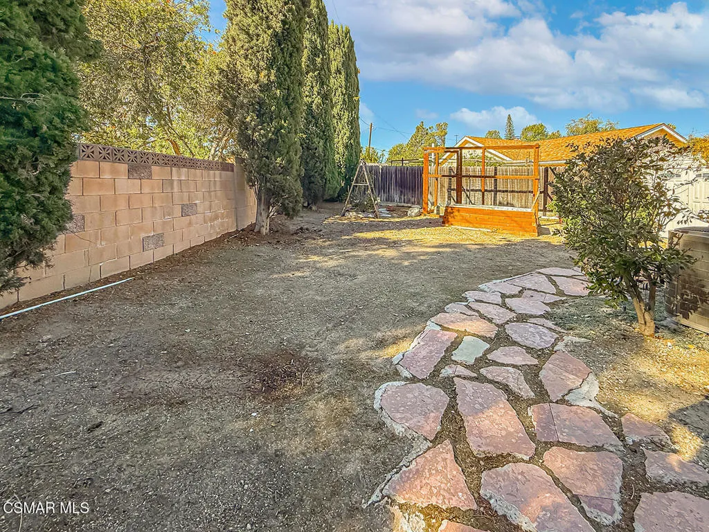 166 Whitworth Street, Thousand Oaks, California 91360 home-pic-29